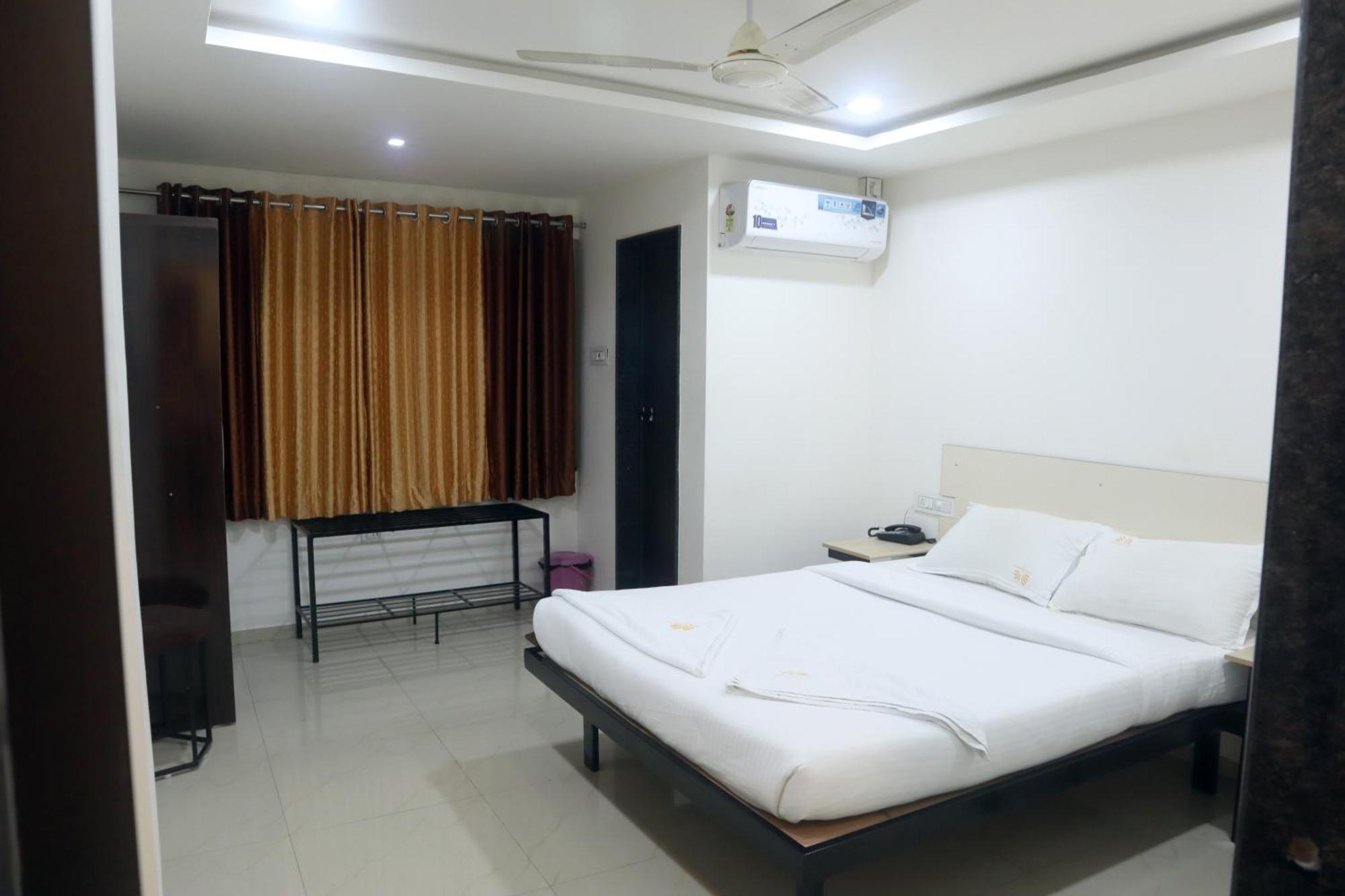 Hotel Vihaan Inn Kolhapur Exterior photo